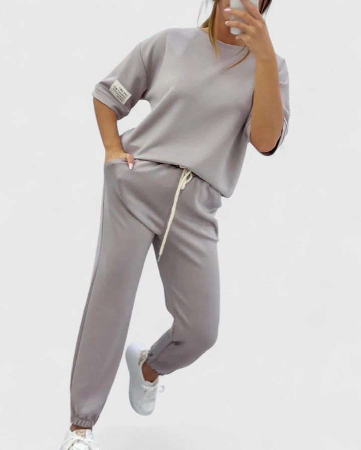 Gloria - Comfortable Set