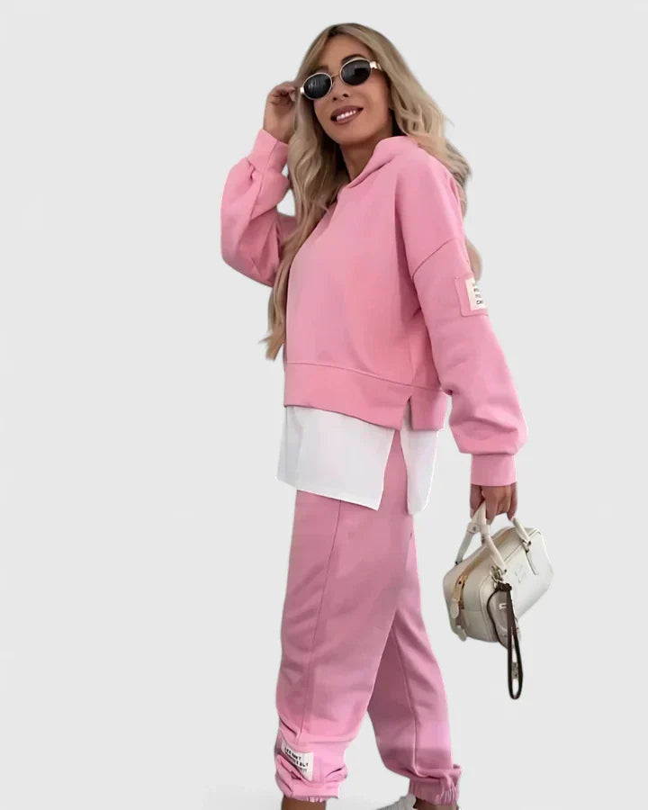 Kezlynn - Comfortable Set