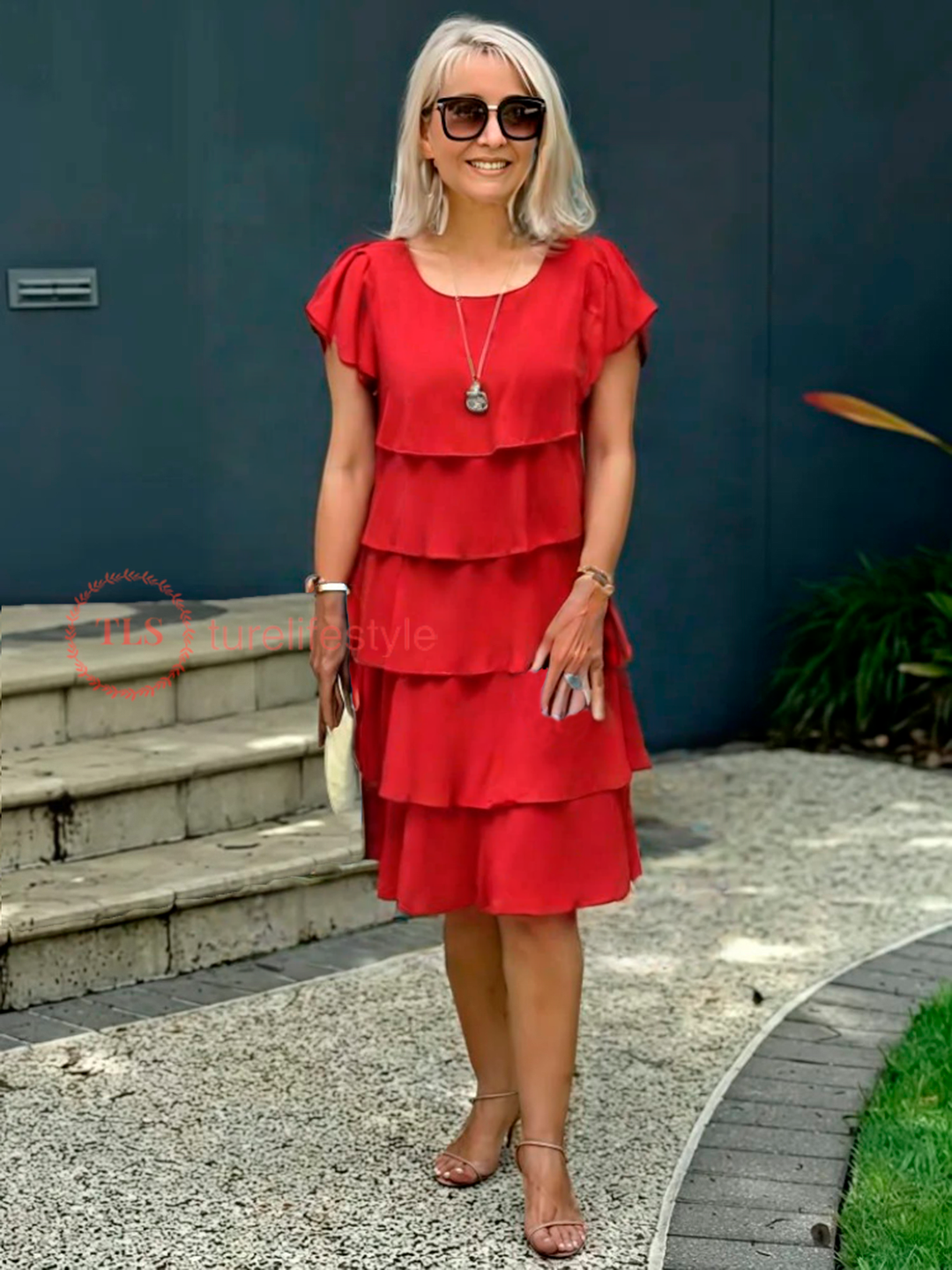 Grace - Effortless Elegance and Feminine Charm