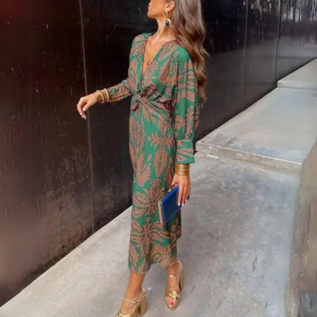 Holly - Elegant Dress