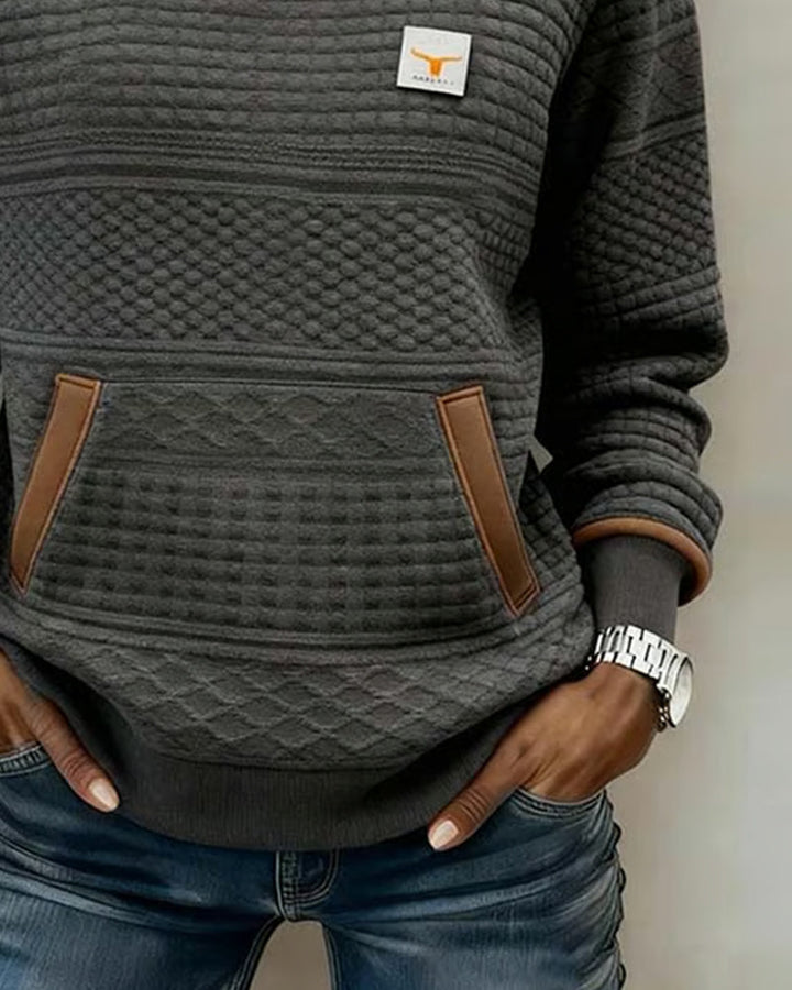 Sweatshirt with Round Neckline and Color Blocking