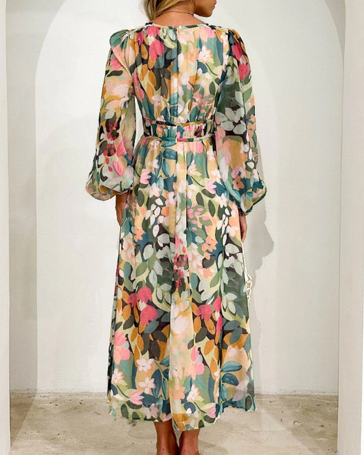 Lot - Elegant Floral Dress