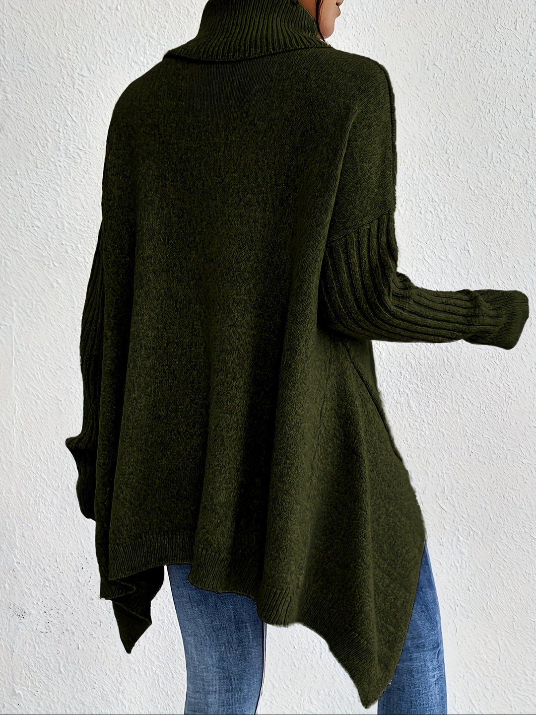 THALIORA – OVERSIZED TURTLENECK SWEATER