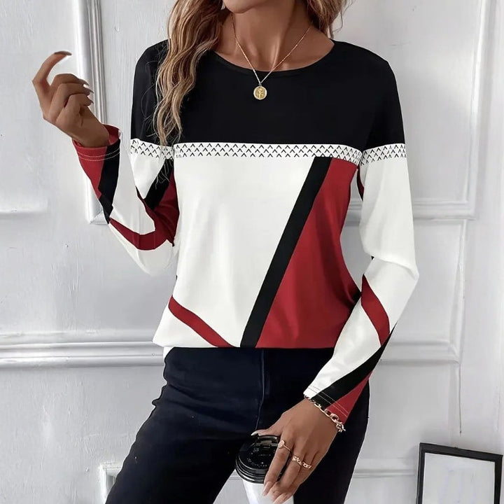 CLARA – RELAXED FIT TOP WITH STRIKING DESIGN