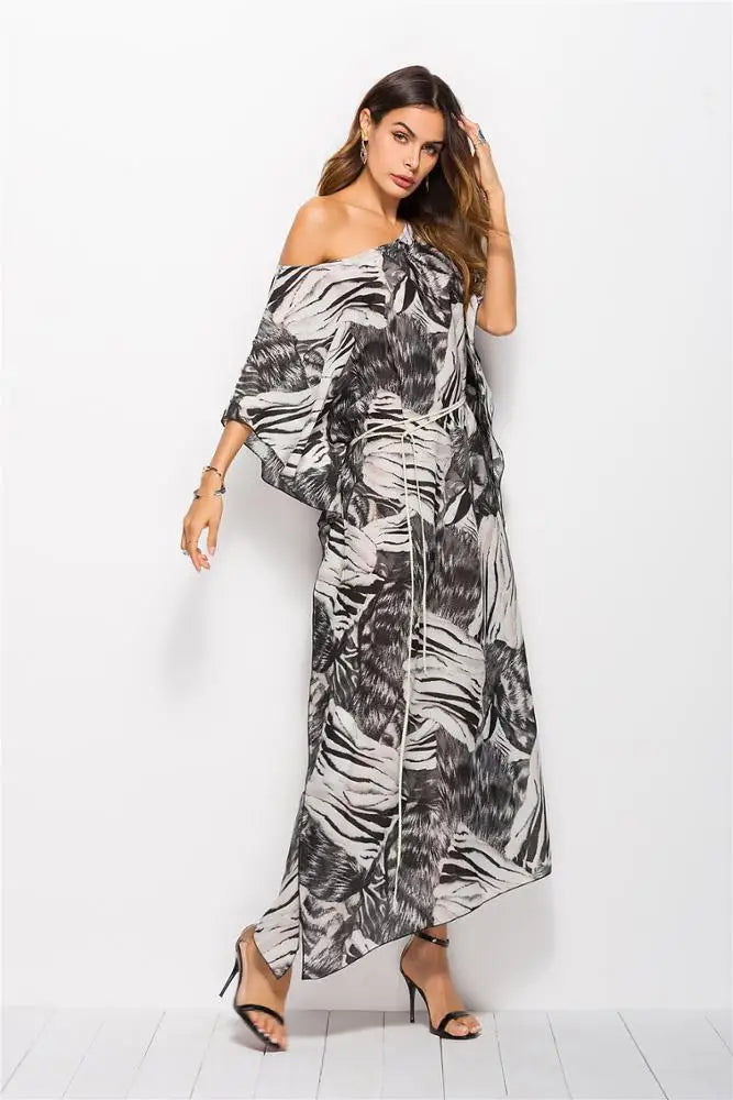 NUVIA – ELEGANT BOHO ROBE