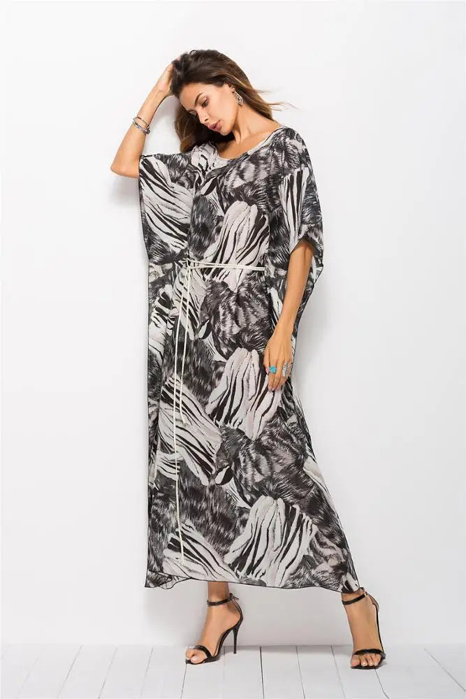 NUVIA – ELEGANT BOHO ROBE