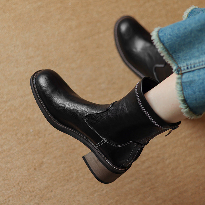 CLASSIC ANKLE BOOTS