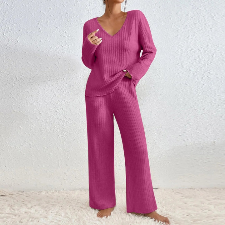 CALYNTHA – V-NECK KNIT TWO-PIECE SET