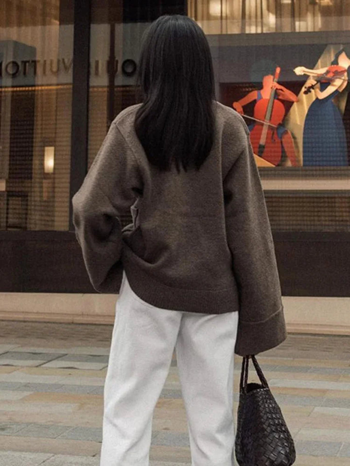 Zoe - Elegant V-Neck Cardigan