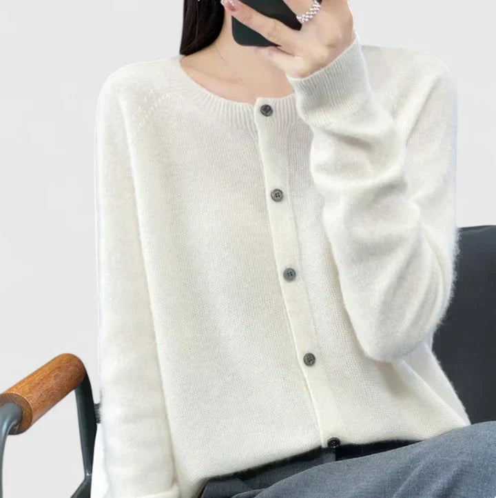 Jovianelle - Comfortable Cardigan