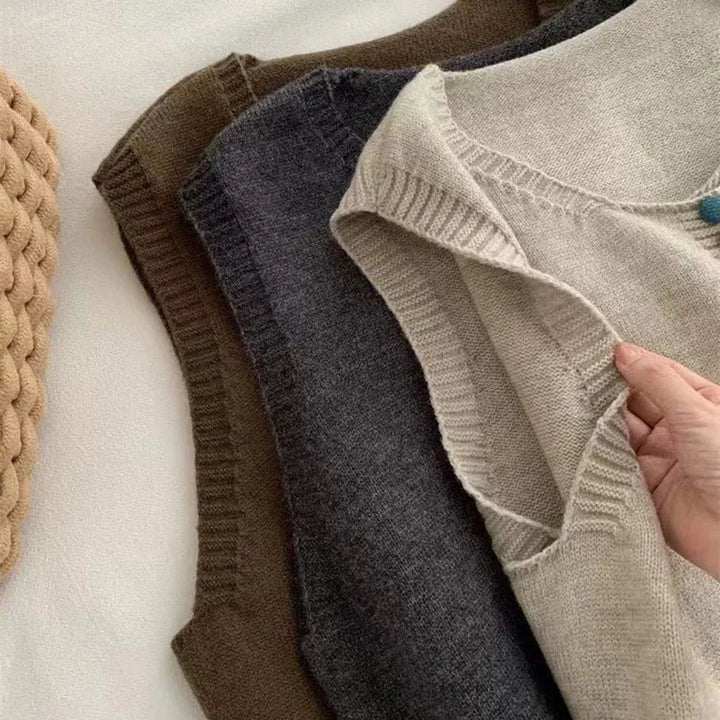 THE MARIBEL - COLOR-BUTTON KNIT VEST