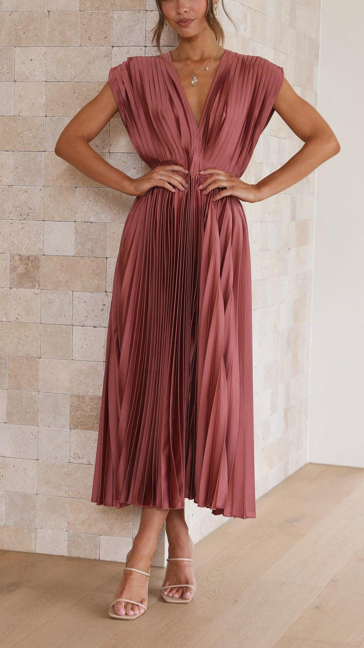 ZENIVIRA – PLEATED MAXI DRESS