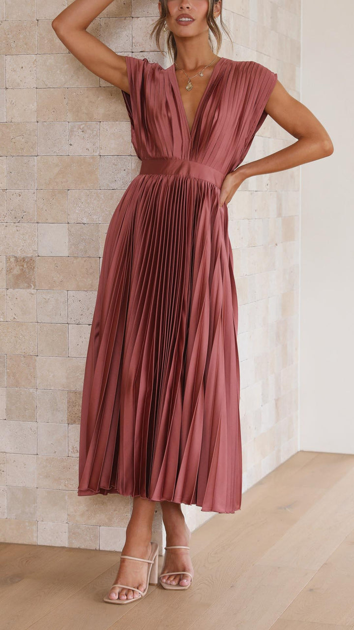 ZENIVIRA – PLEATED MAXI DRESS