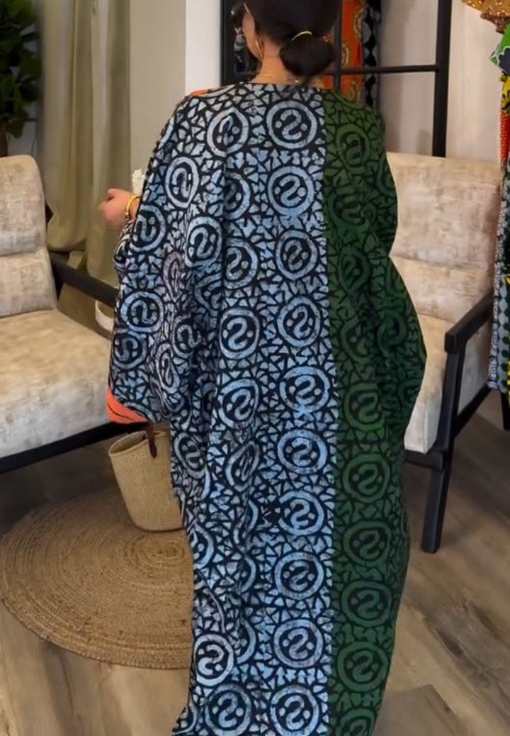 HALCYON – SLEEK DRESS WITH BOLD COLOR PANELS