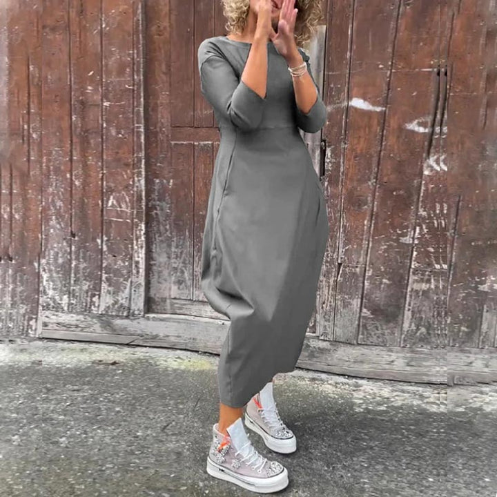 Elizabeth - Timeless Dress with Practical Sophistication