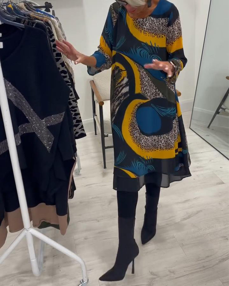 Elegant Printed Dress with Round Neckline