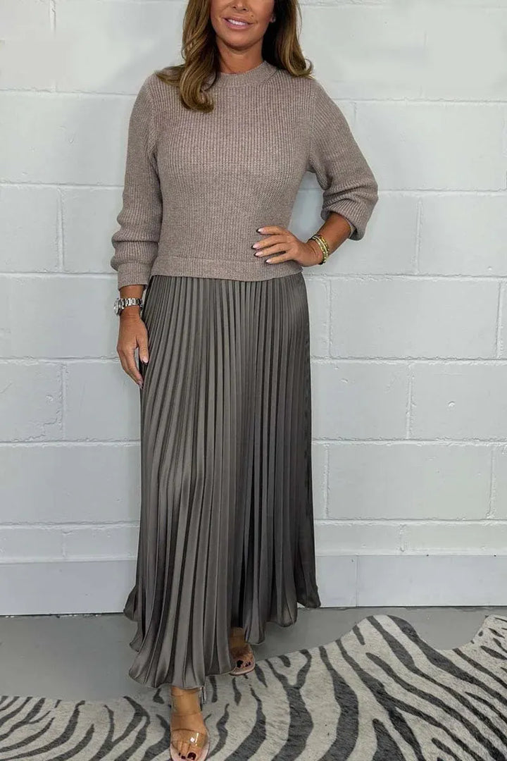 CAMILLA – MAXI DRESS WITH SWEATER & PLEATED SKIRT