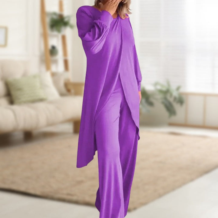 CALYRA – ULTRA-SOFT TOP & PANTS SET FOR MAXIMUM COMFORT