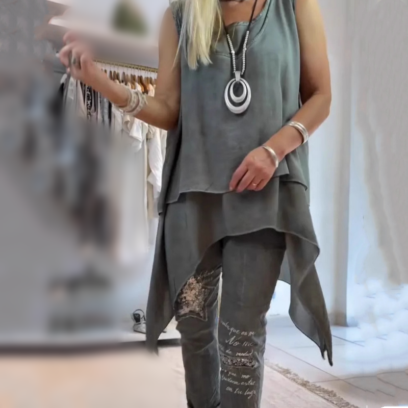 Ora - Women's Two-Piece Set: Sleeveless Top and Printed Trousers